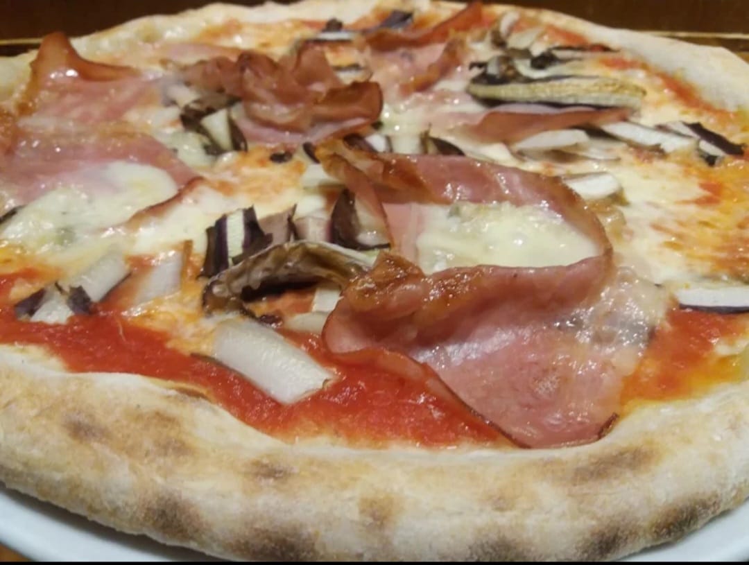 Immagine non disponibile 